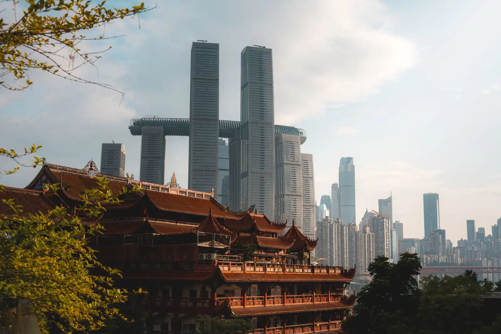 软启动器与电机启动器选型对比：适用场景与性能差异