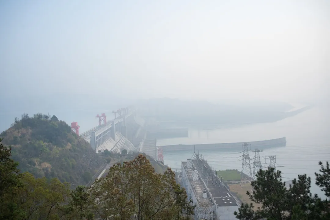 电机启动器与软启动器在风机水泵负载中的选型要点解析